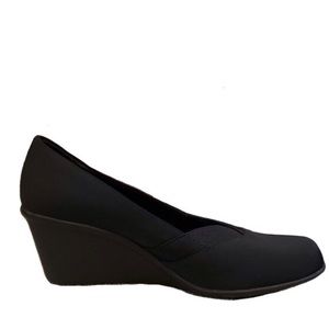 Mootsie Tootsie Black Fabric Wedge Heels Size 8